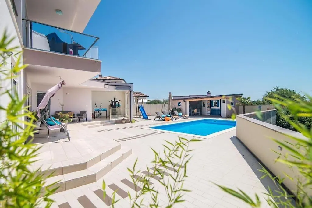 Traumhafte Villa **** Meerblick Und Pool Galižana